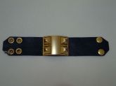 Bracelete de couro com detalhes em Semi jóia